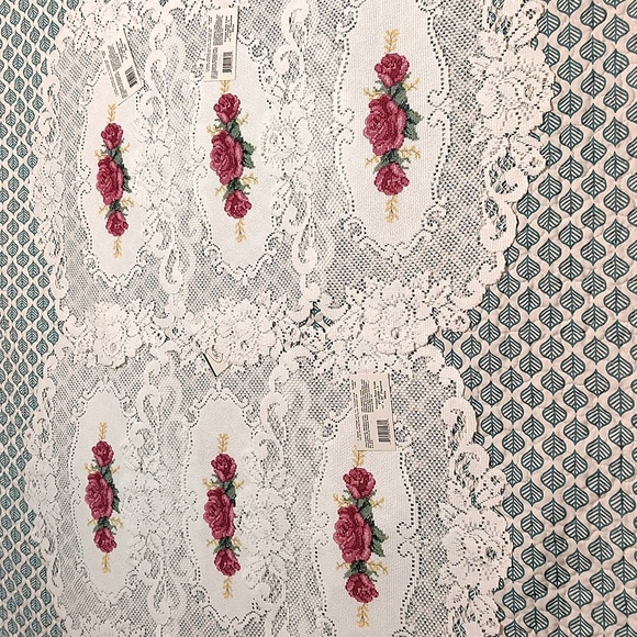 6 Heritage Lace Placemats White Vintage Rose Cross 14" X 20" NWT - Picture 1 of 5